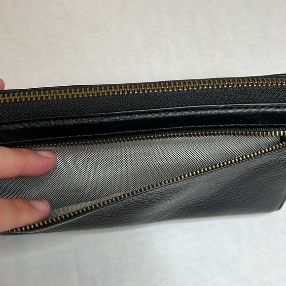 FOSSIL LIZA BLACK WRAP AROUND WALLET/CLUTCH - Picture 6 of 16